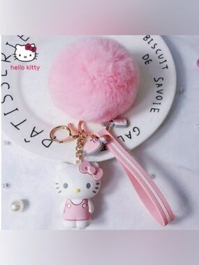 Sanrio Hello Kitty Fur Pink Key Ring Fey Fob Bag / Key Ring New Fur ball